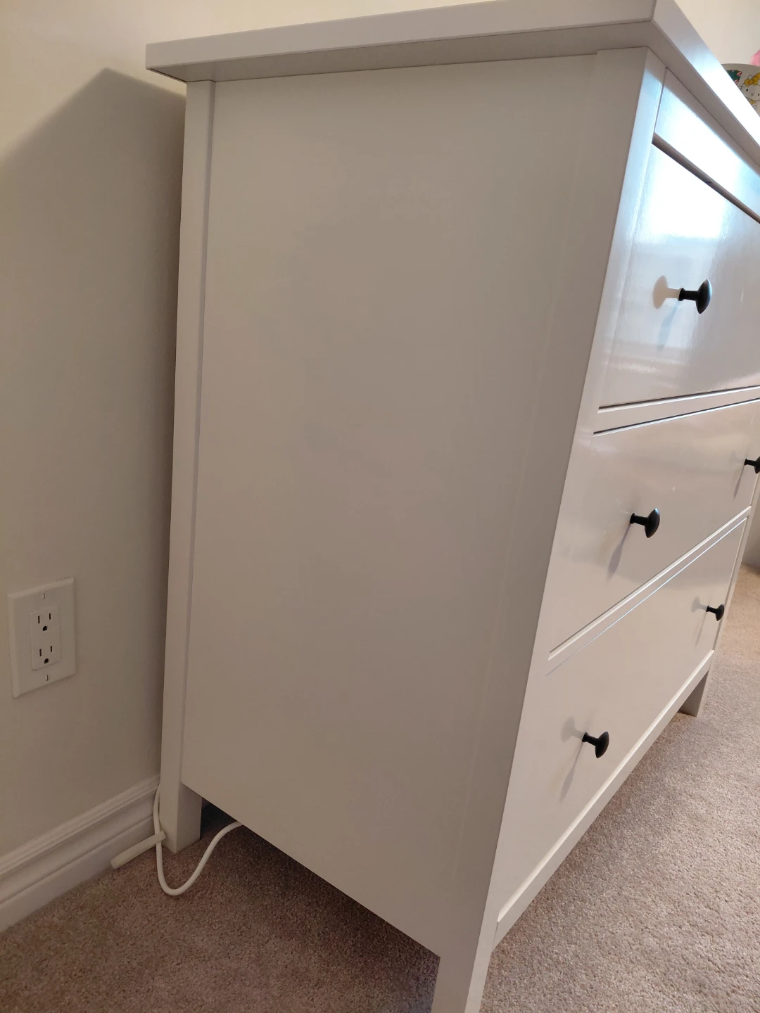 White IKEA Hemnes 3-Drawer Dresser (PICK UP ONLY PLS) - photo 3