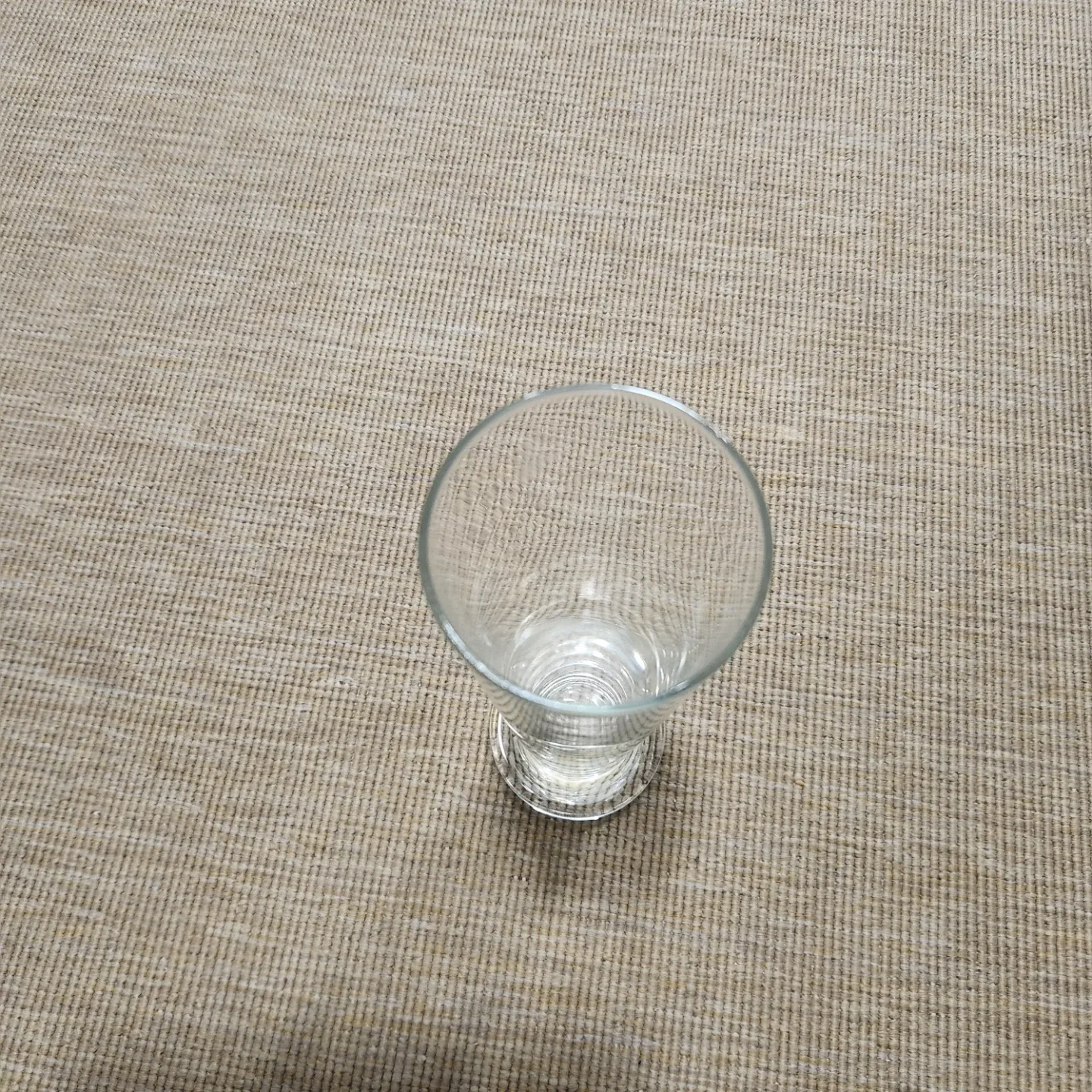 Tall Clear Glass Vase image indicator(3)