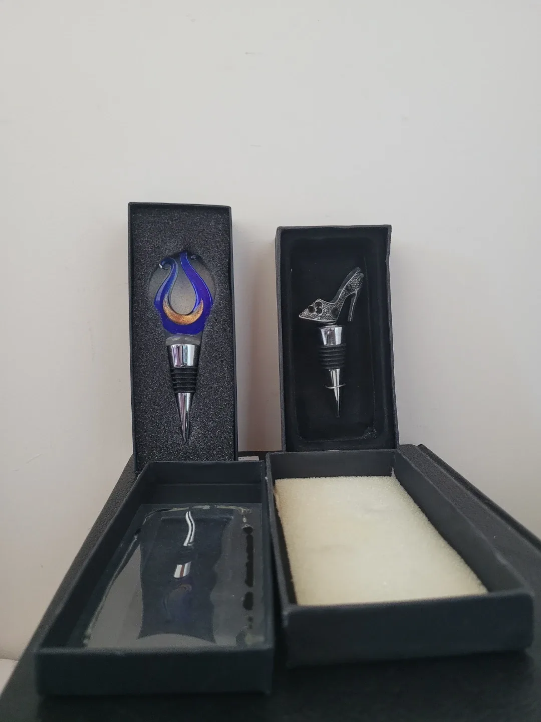 Wine Stoppers - Blue & Shoe Design thumbnail