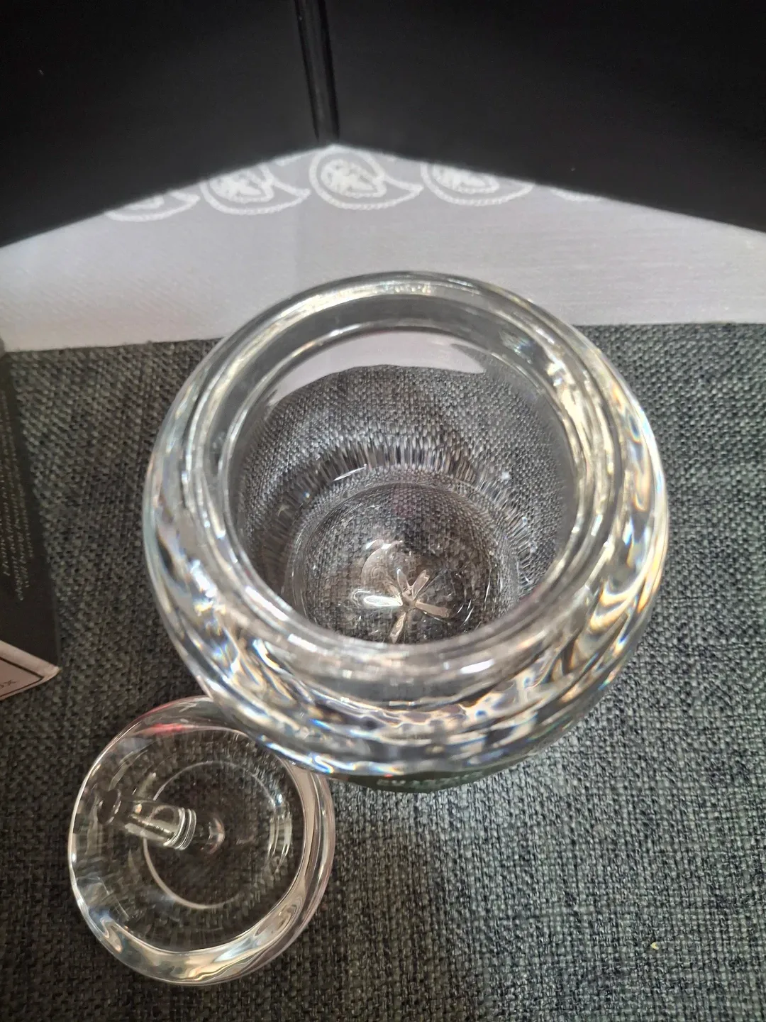 Shannon Crystal Apple Box image indicator(6)