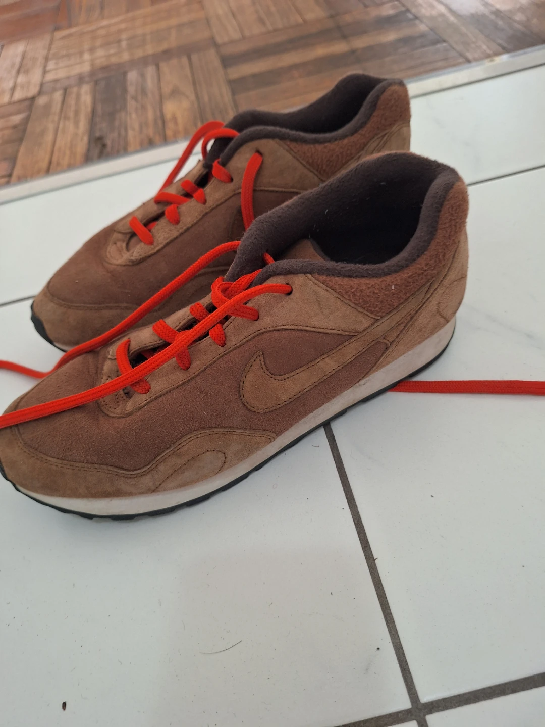 Nike Brown Sneakers