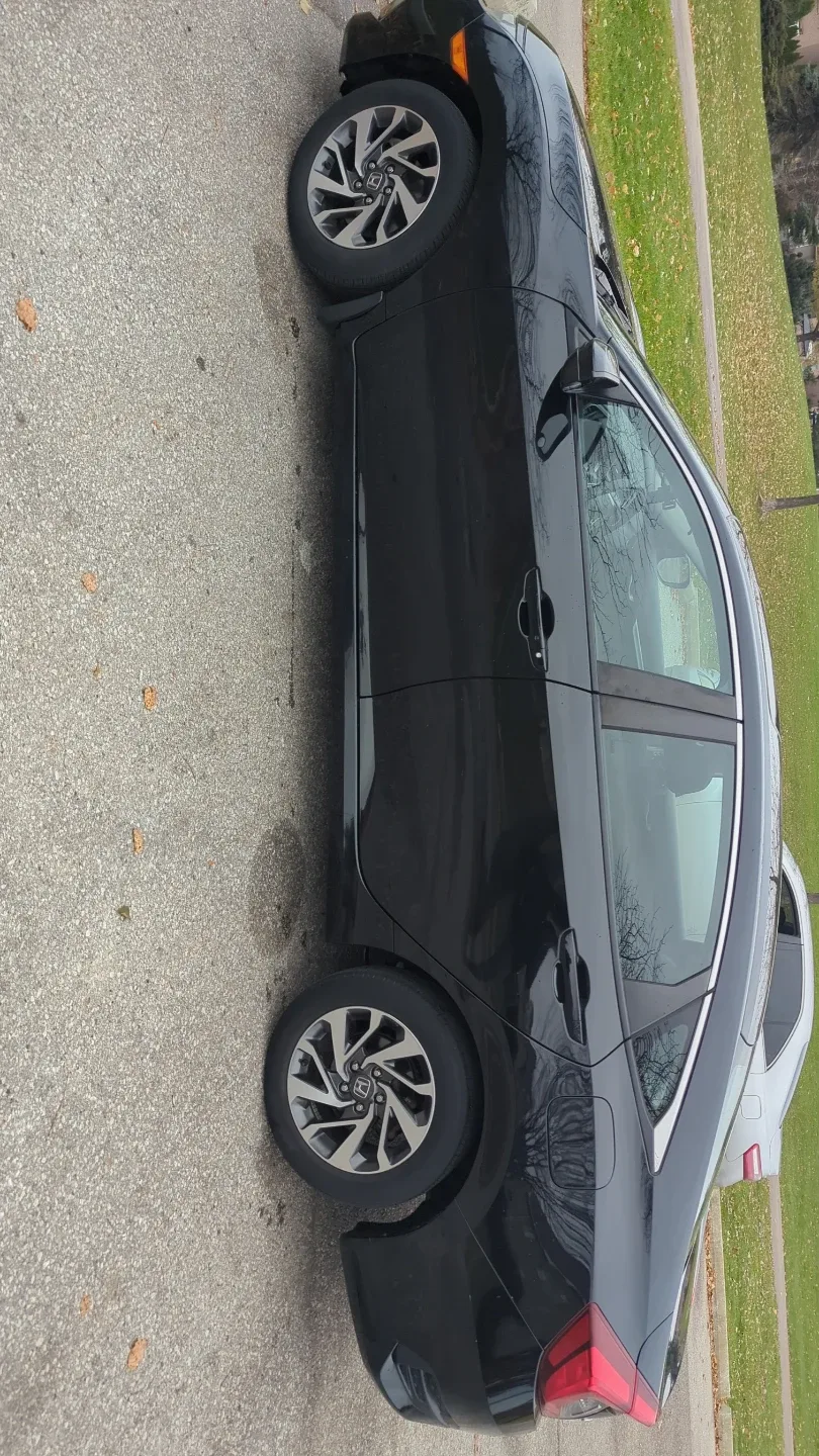 2019 Honda Civic EX | Excellent Condition image indicator(8)