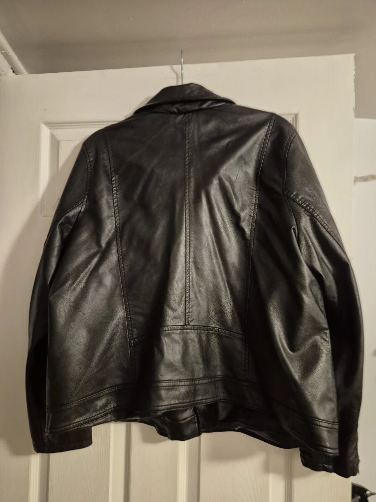 Reitmans Black Faux Leather Jacket - Size 2X - photo 2