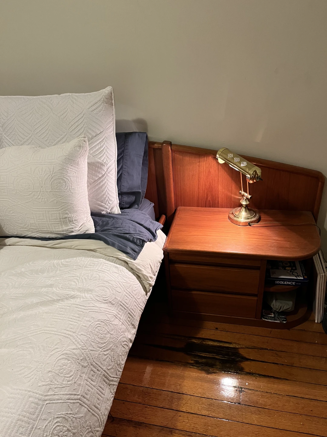 Danish teak mid century modern queen bed frame - photo 4