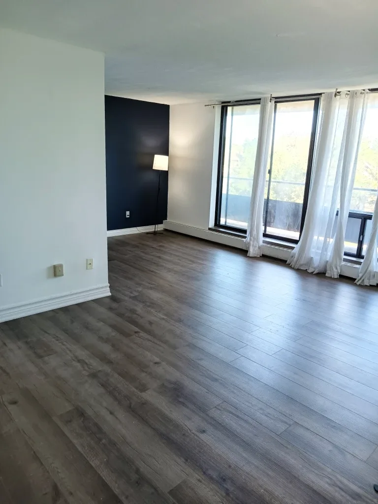 3 Bed, 1.5 Bath Condo for Rent image indicator(2)