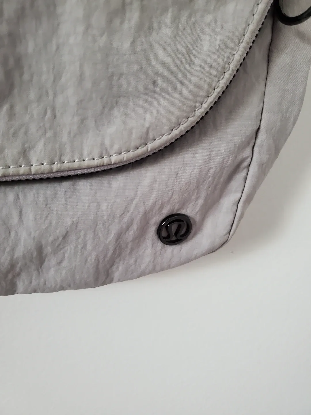 Lululemon City Adventurer Crossbody Bag image indicator(2)