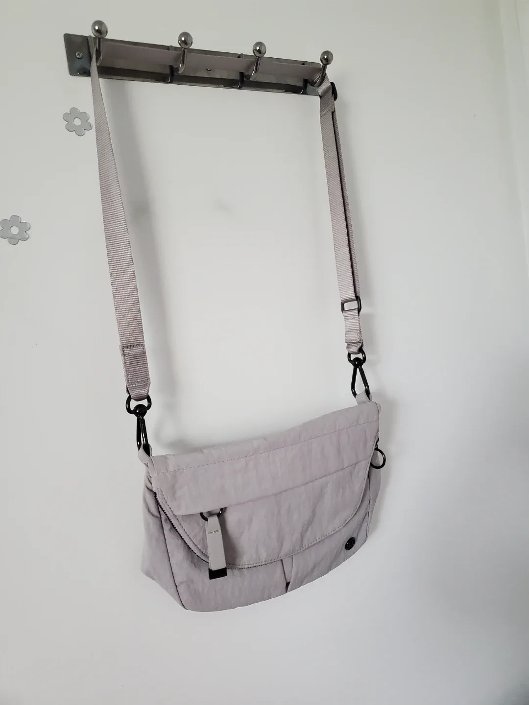 Lululemon City Adventurer Crossbody Bag image indicator(3)