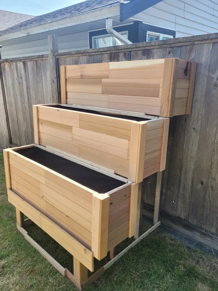 Handmade Wooden Storage Chests & Planters image indicator(7)