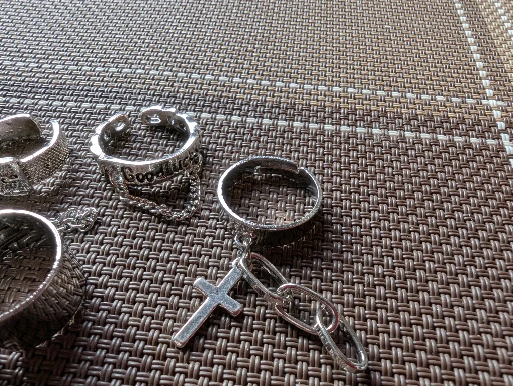 Assorted Silver Rings image indicator(3)