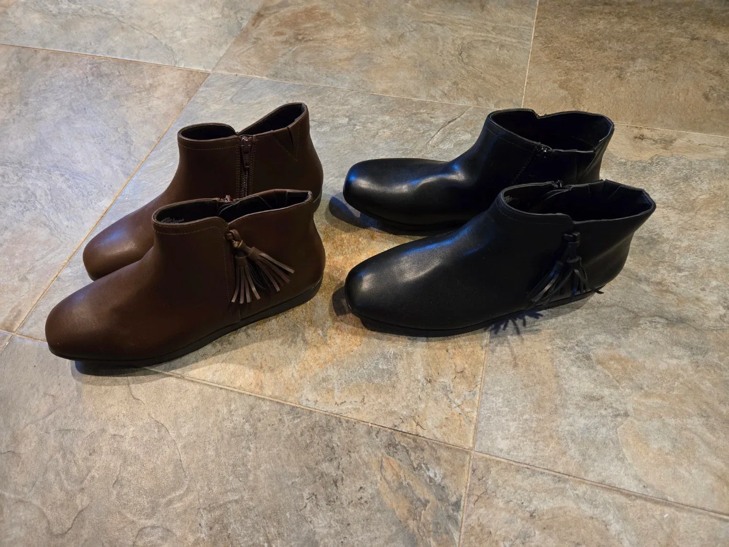 Comfortview Ankle Boots with Tassels image indicator(3)