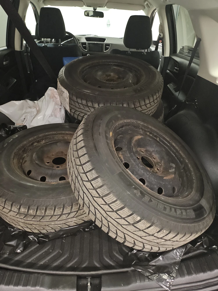 Set of 4 SNow tires for 2015 Honda CRV