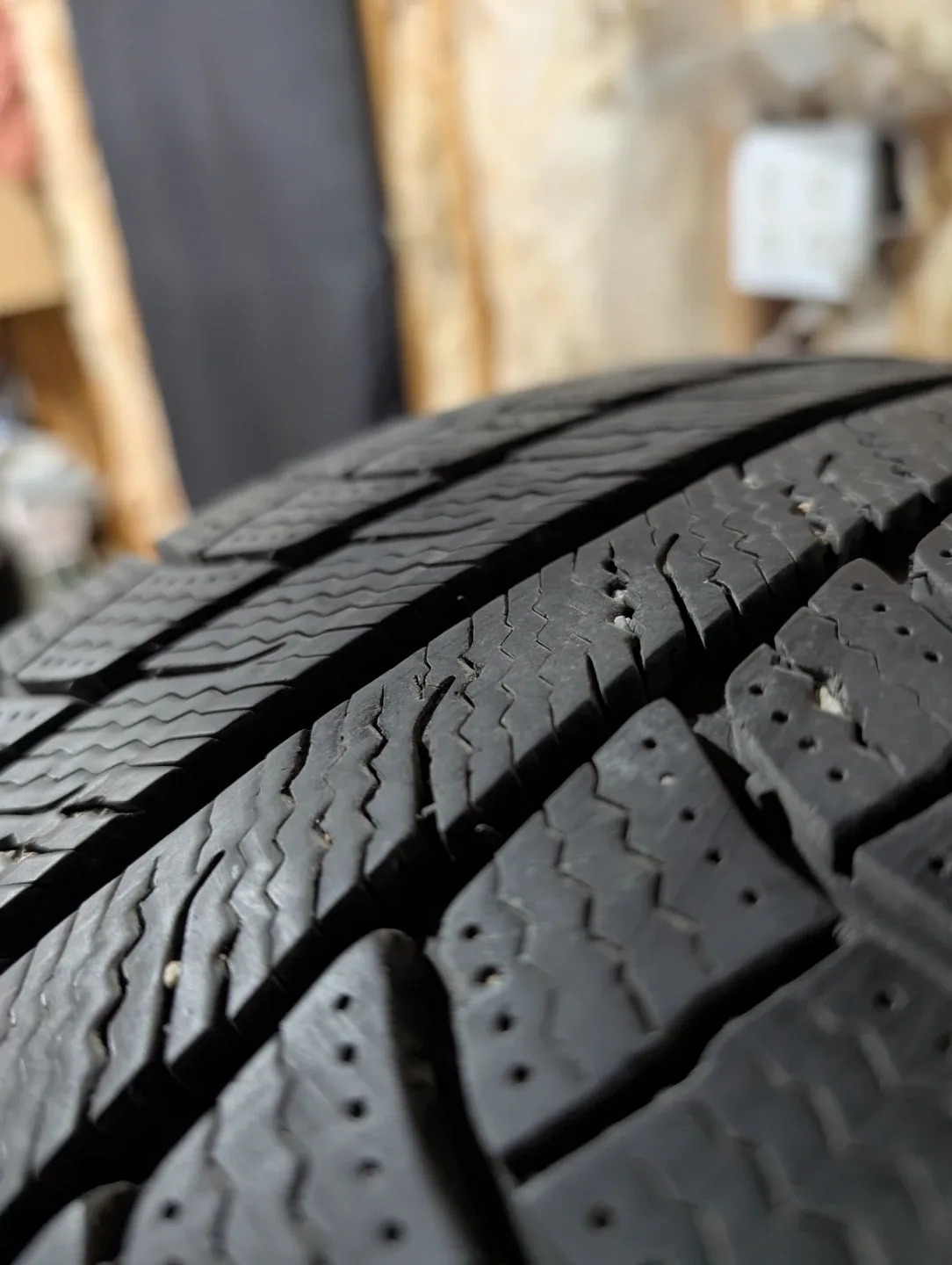 (4)-235/65R17 Winter Tires And Rims Off 2020 Hyundai Santa Fe image indicator(2)