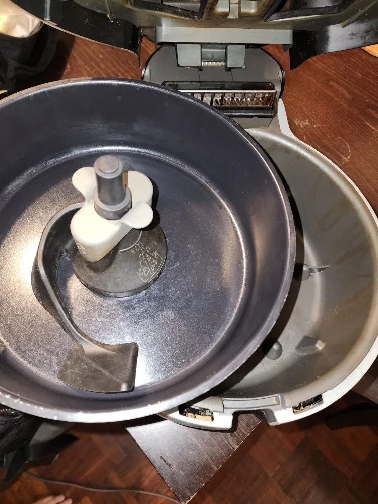 T-fal ActiFry Air Fryer - Black, 1-kg image indicator(4)