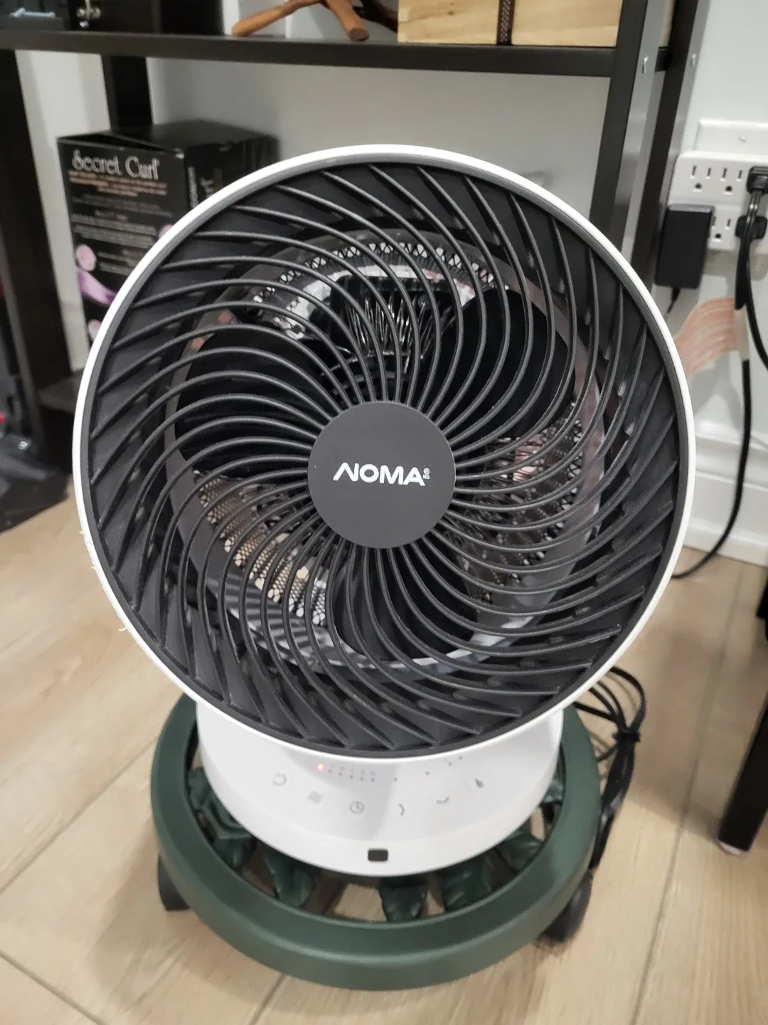 Noma Oscillating Fan (Heating and Cooling) image indicator(3)
