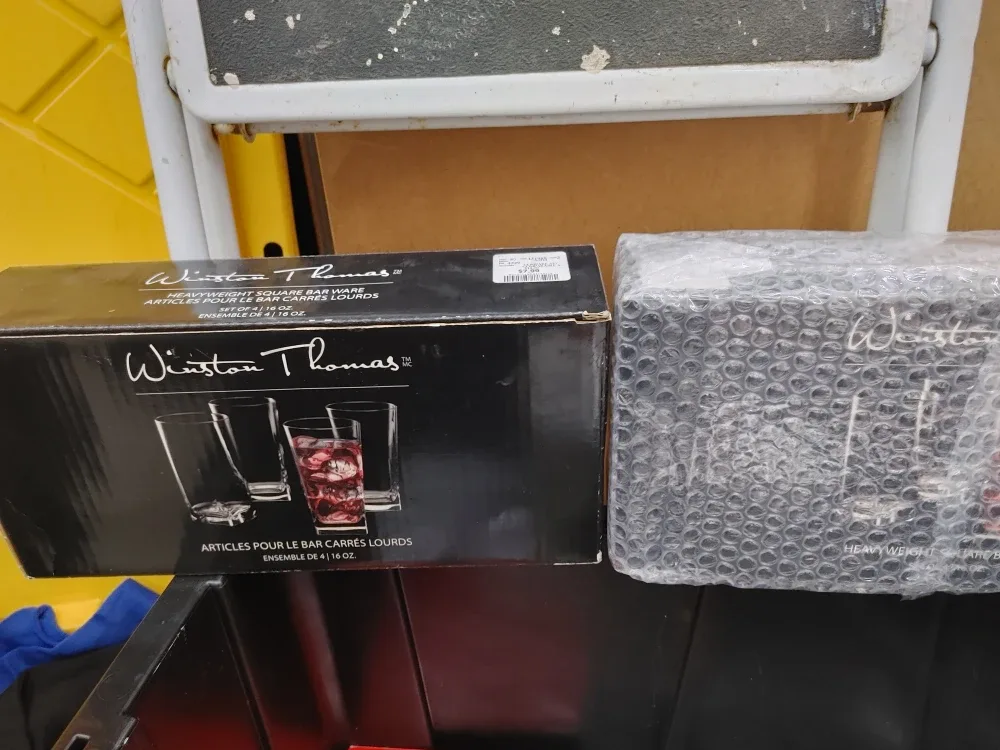 glasses square barware image indicator(2)