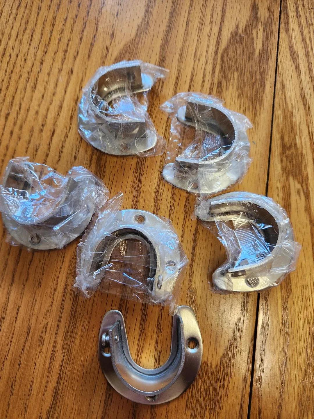 Rod hanging hardware thumbnail