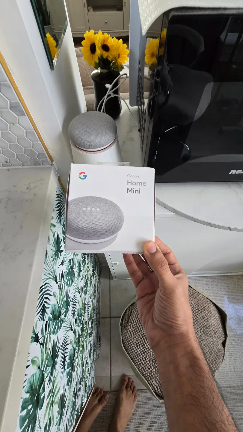 Google Home Mini - Smart Speaker image indicator(3)