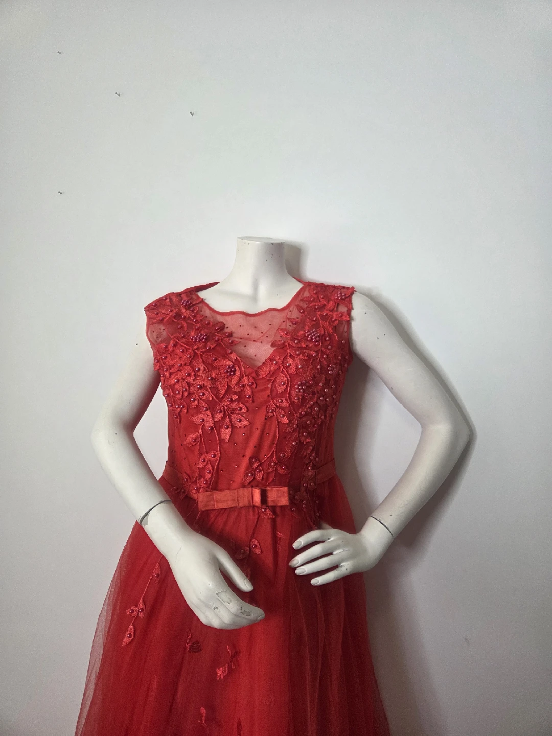 Red Dress - photo 2