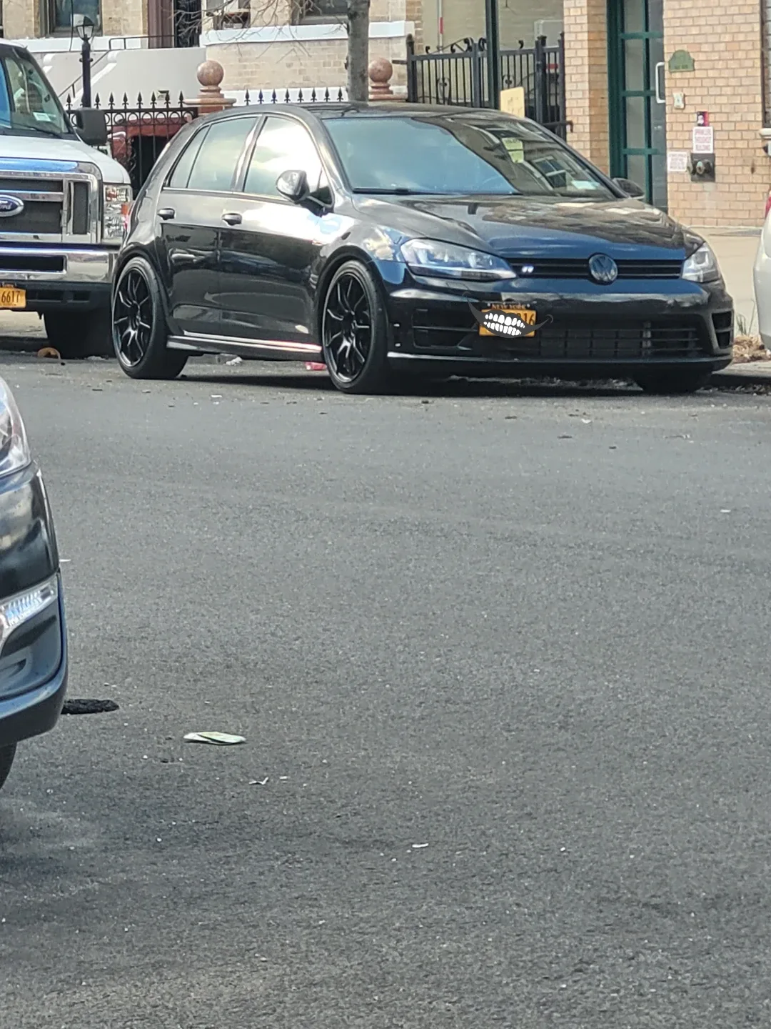 Black Volkswagen Golf R image indicator(7)