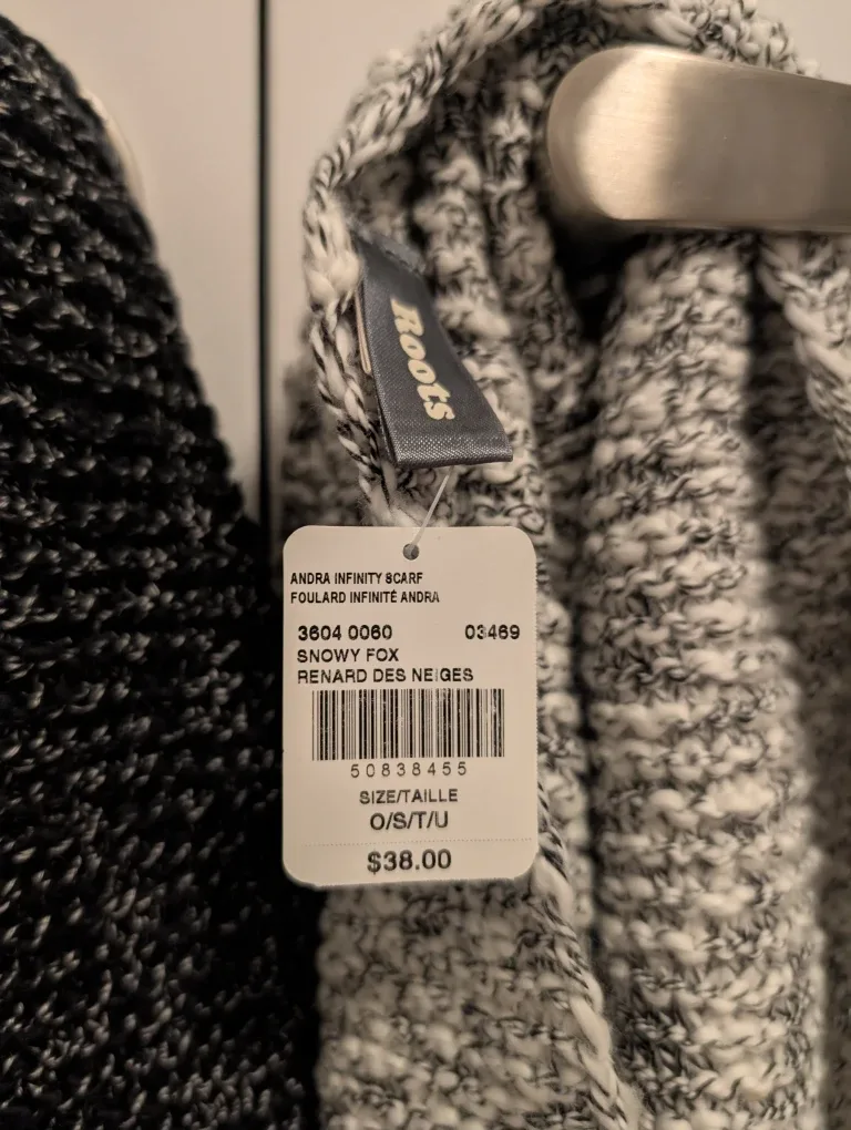 Roots Infinity Scarf - New image indicator(2)