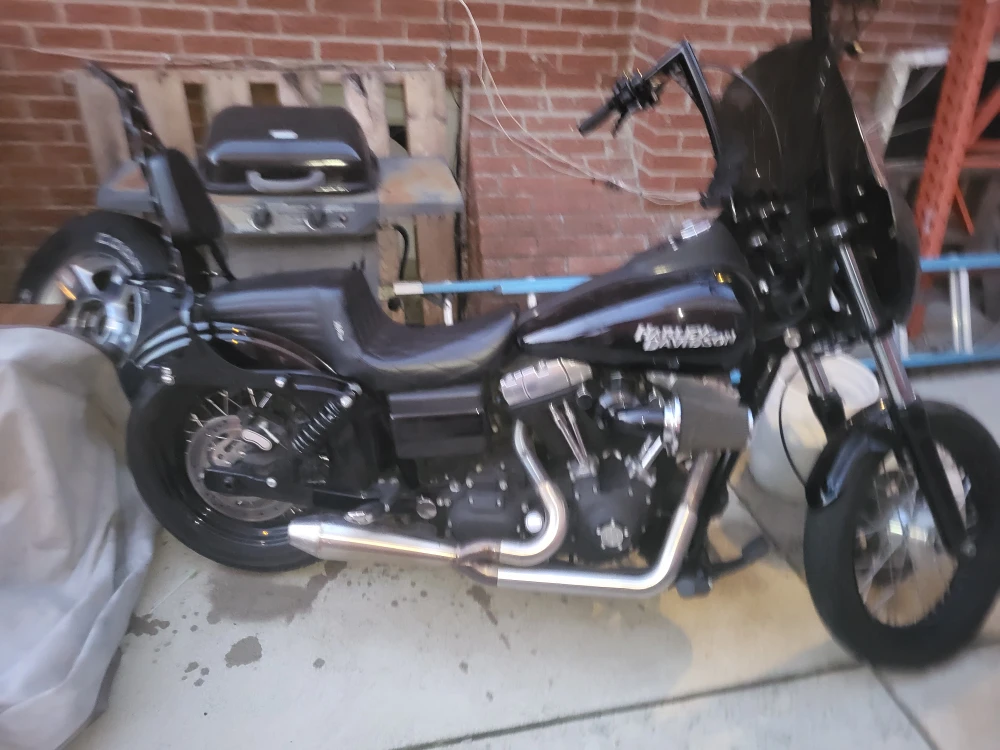 2011 dyna super bobber Harley Davidson Motorcycle - 36550 km - photo 2