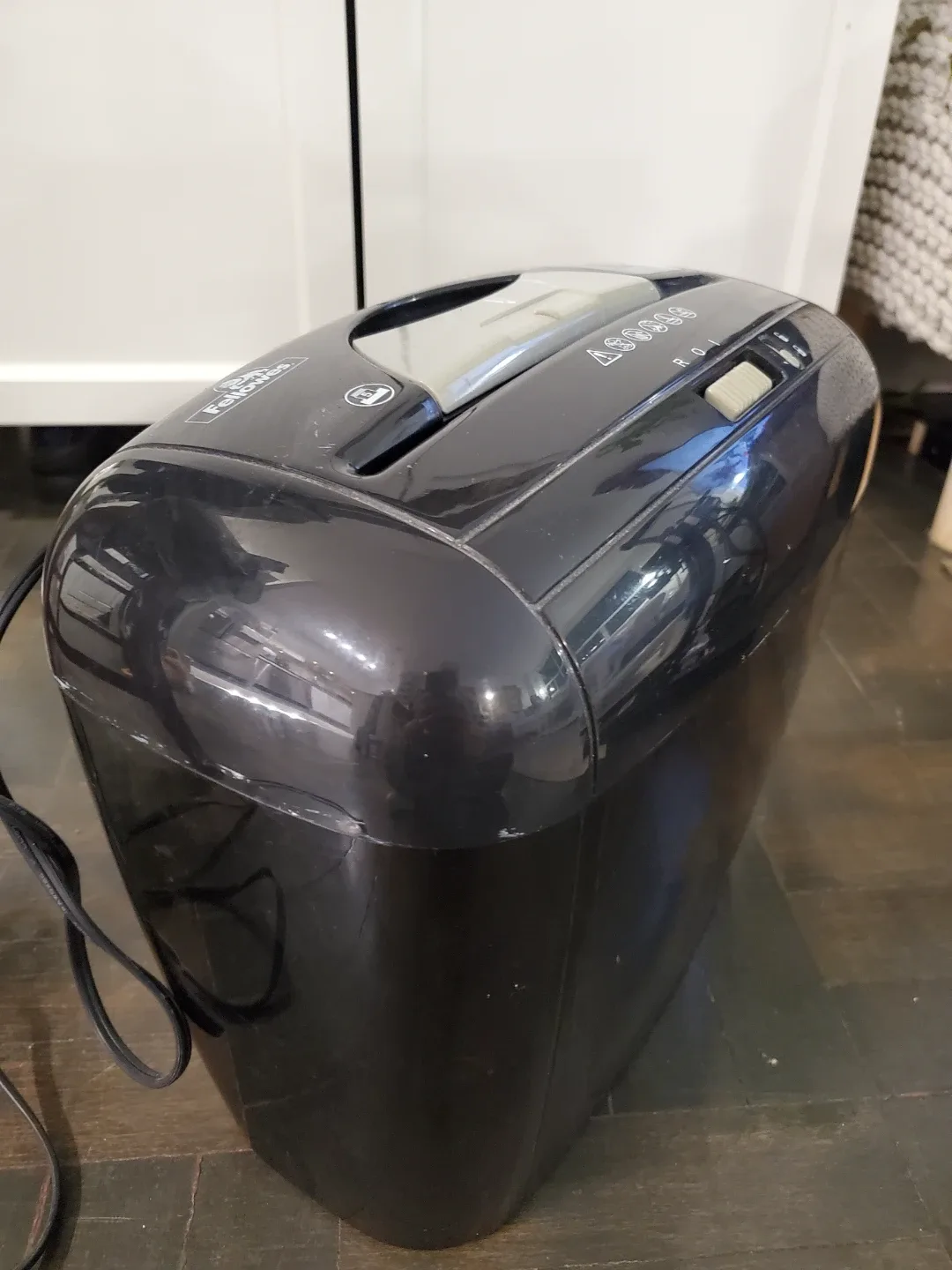 Fellowes P-35C Paper Shredder image indicator(2)