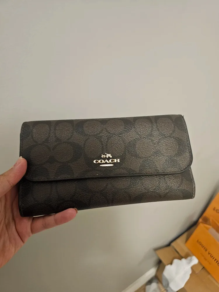 Coach Brown Wallet image indicator(3)