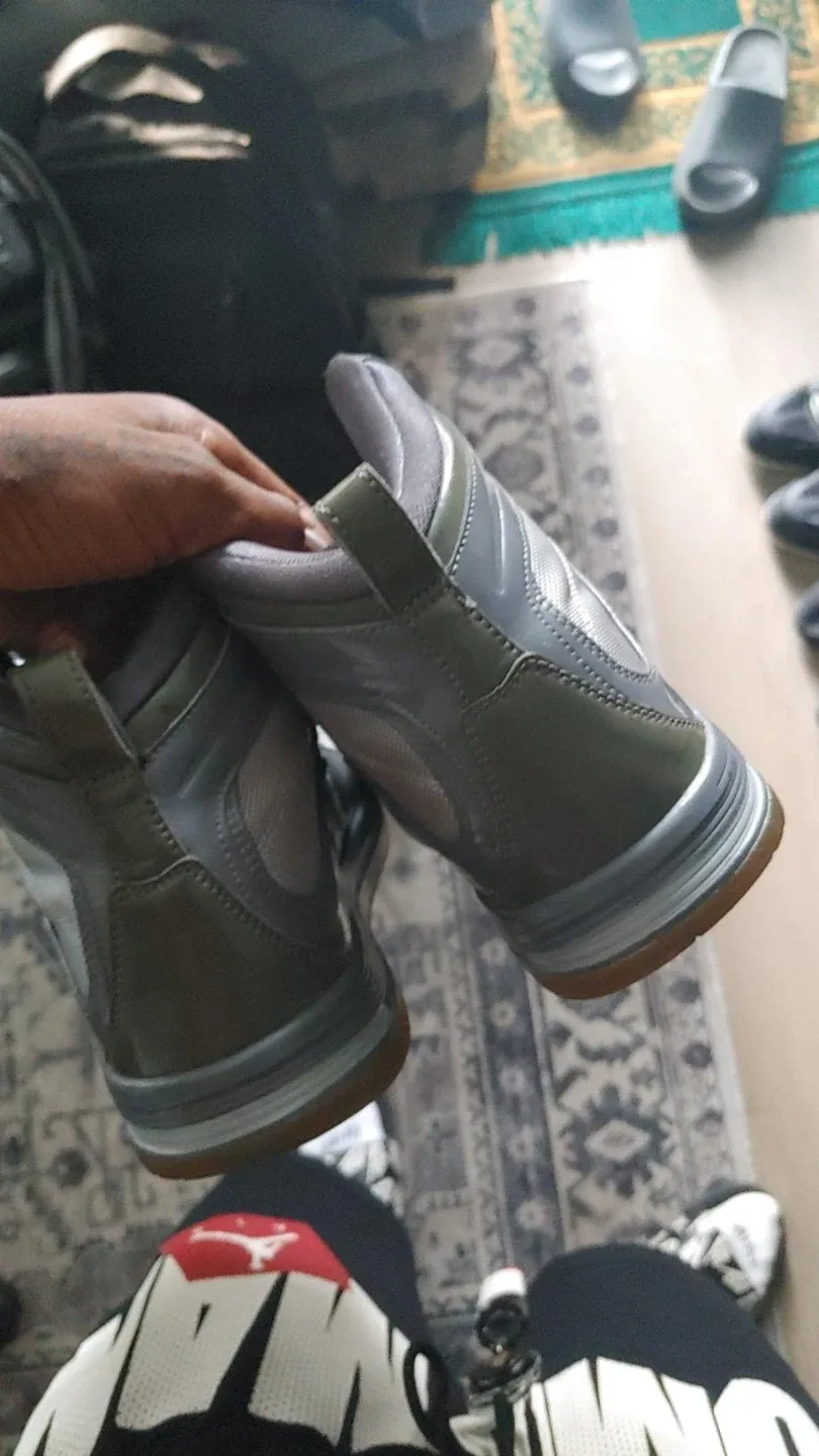 Size 10 jordans image indicator(2)