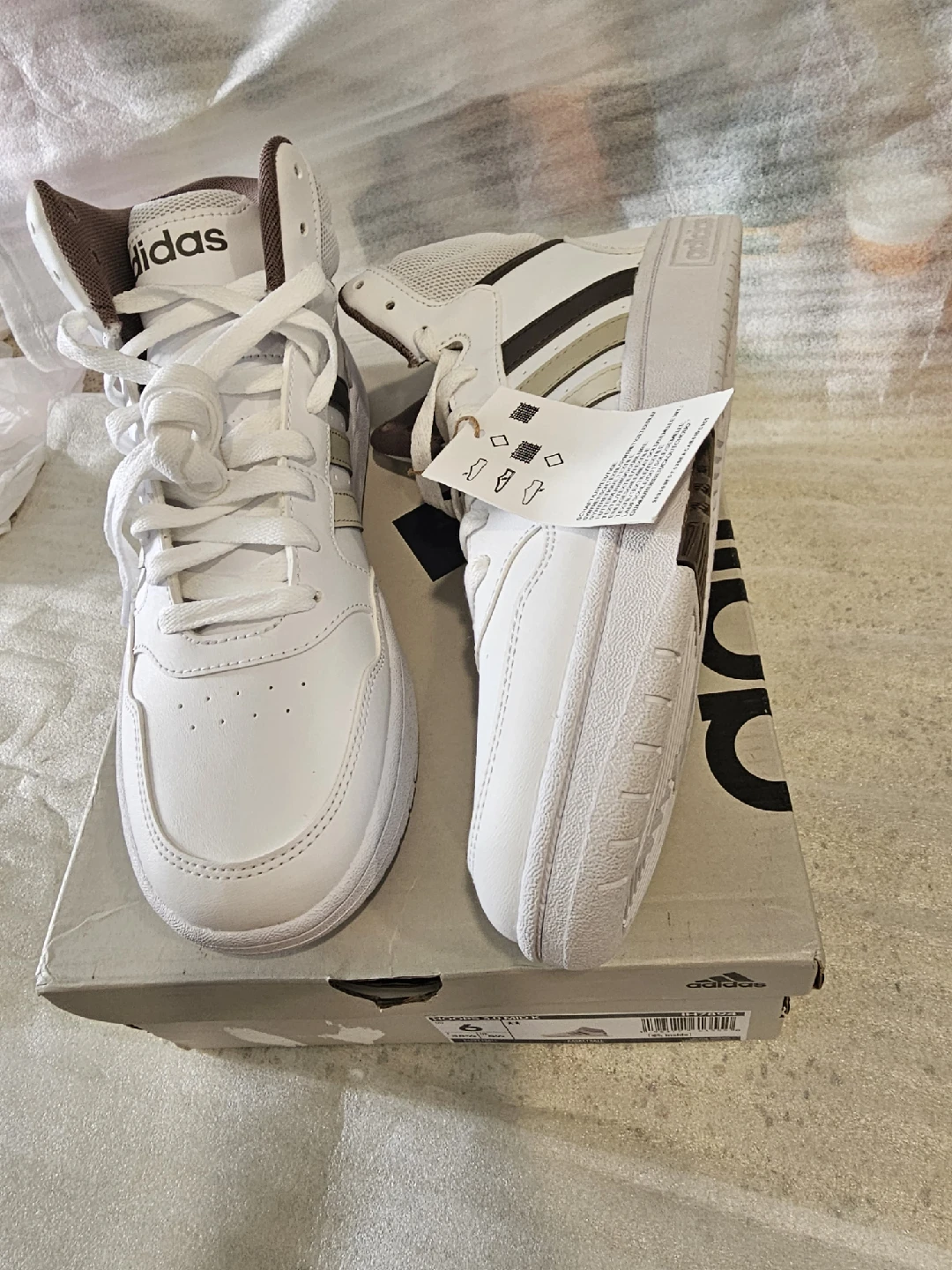 New Adidas Hoops 3.0 Mid K White Sneakers - US 6 - photo 4