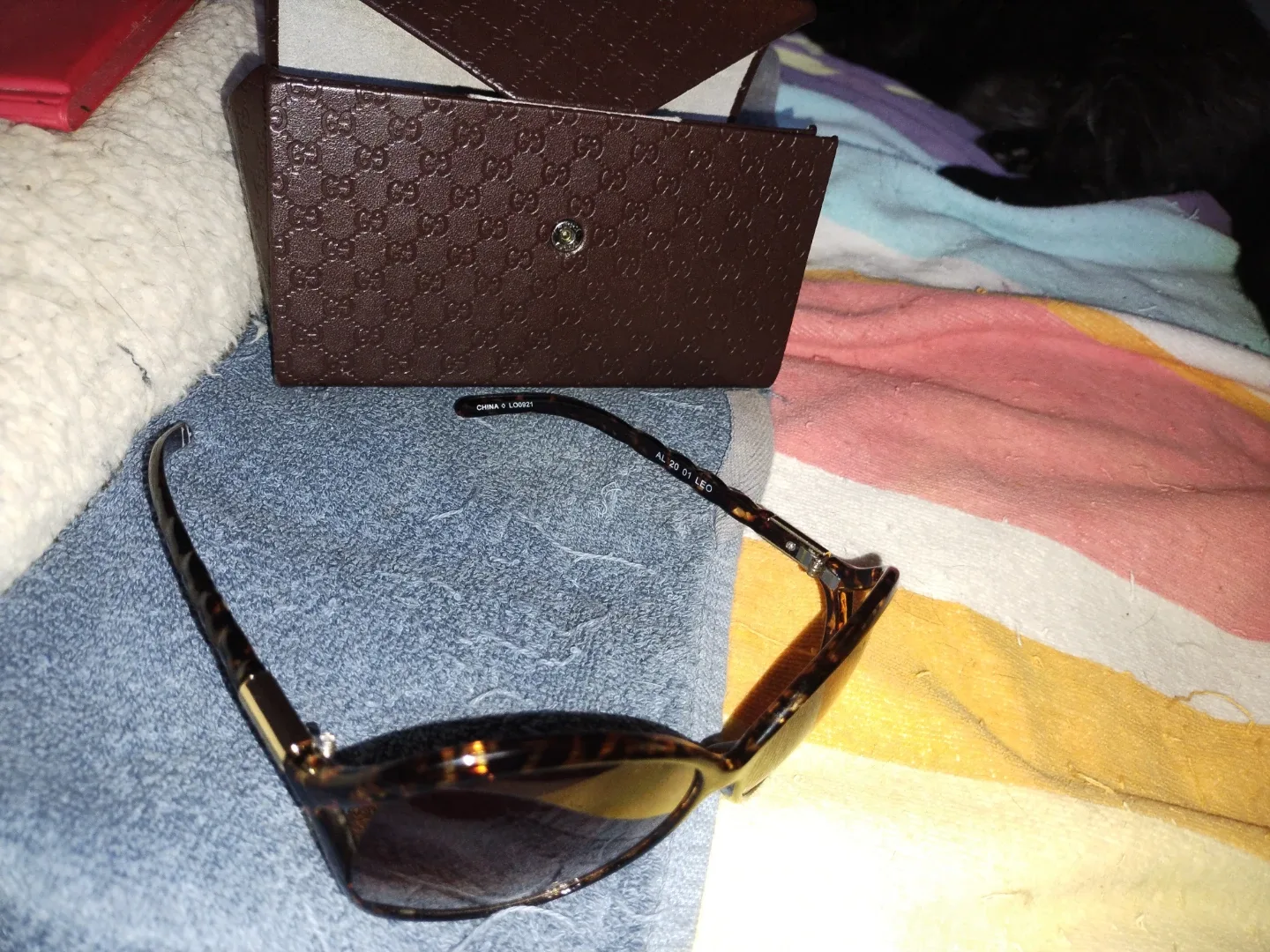 Gucci Sunglasses Brown image indicator(2)