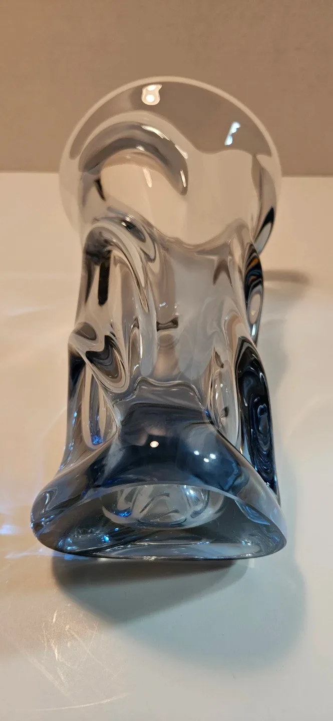 Czech Art Vase image indicator(5)