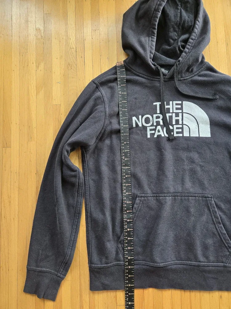 The North Face mens sweater - size small image indicator(2)