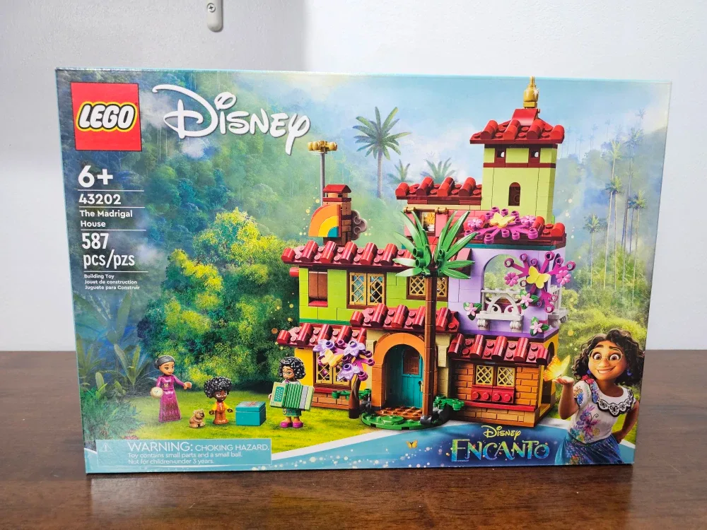 LEGO Disney Encanto The Madrigal House 43202 - New