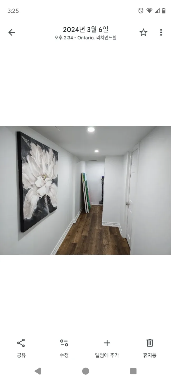 Assorted Home Decor Items Canvas / Wine Rack / Desk image indicator(4)