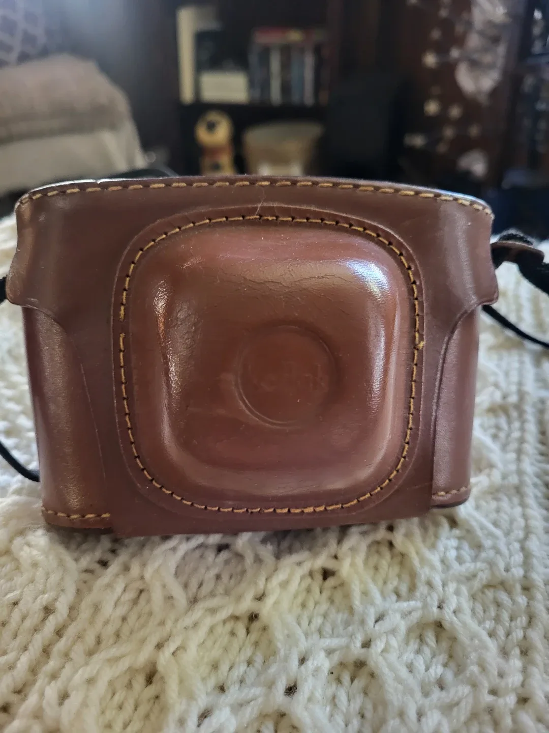 Vintage Kodak Anastron Lens Camera w/ Case image indicator(4)