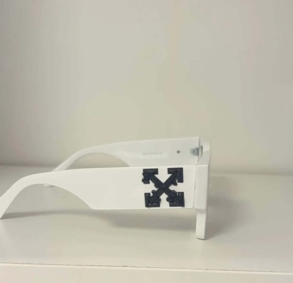 Sunglasses image indicator(3)