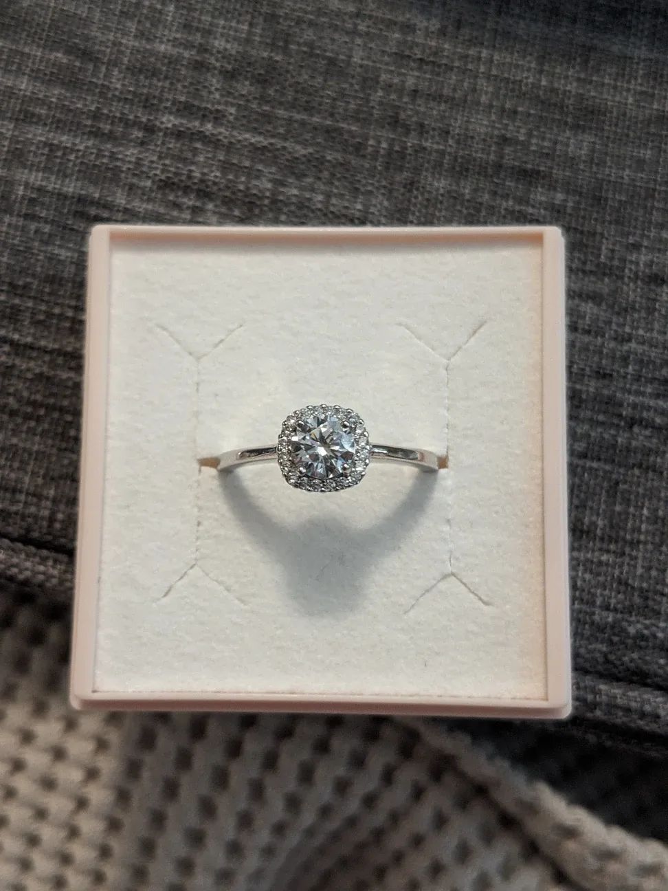 BNIB Amor Sterling Silver Ring with Rodium Plating