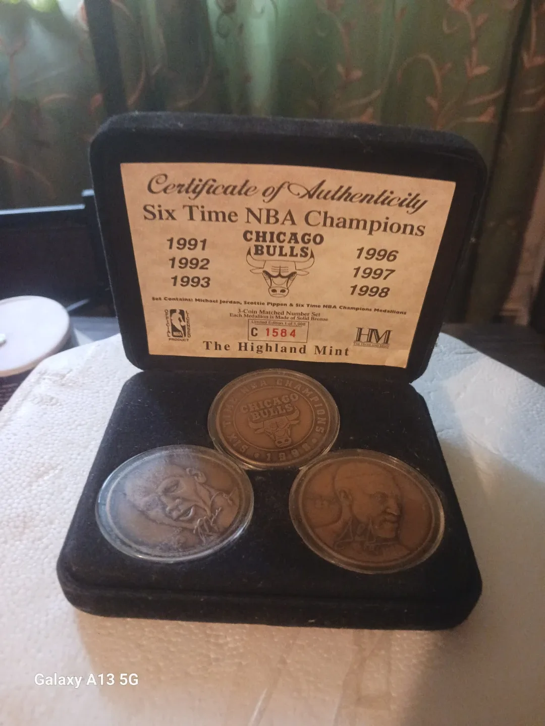 Chicago Bulls NBA Champions Medallions Set