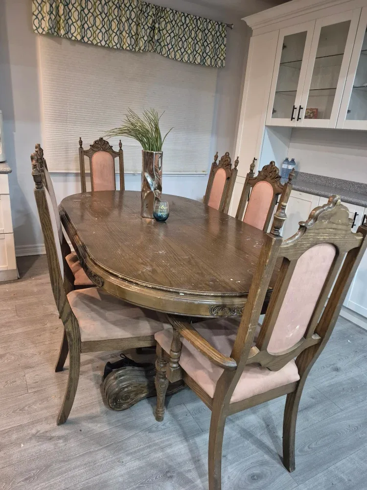 Dining Table with 6 Chairs