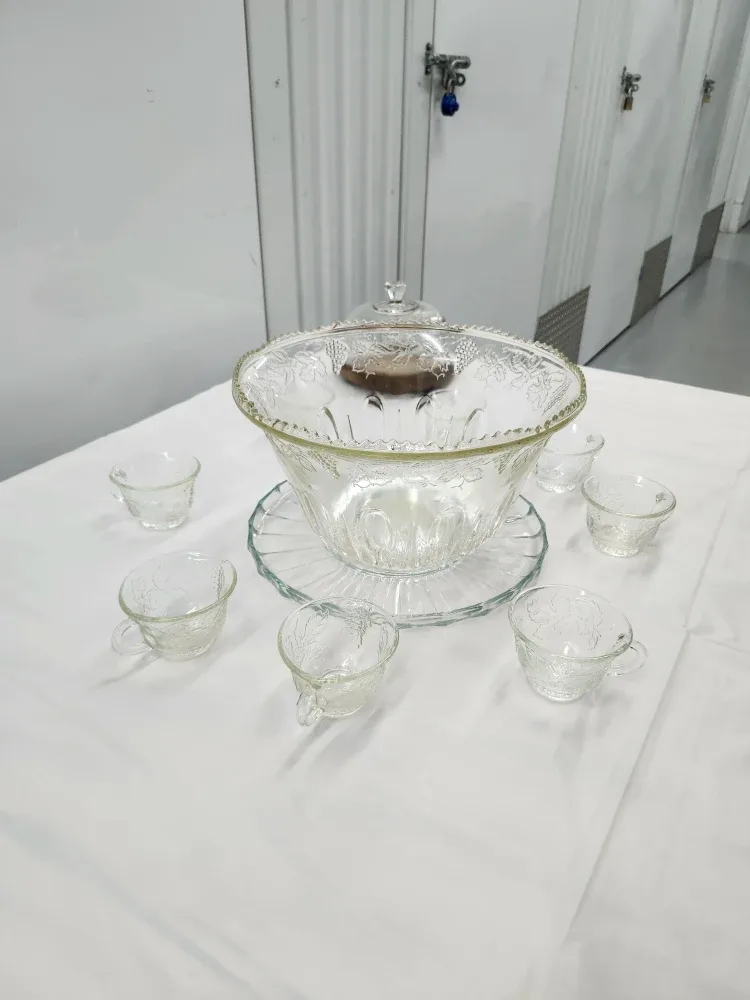 Party Punch Bowl 8 cups / cheese or dessert cake plate - mini image indicator(6)