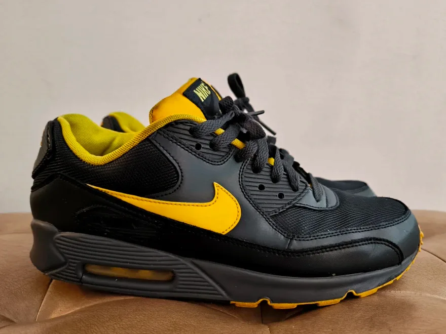 Nike Air Max 90 - Black/Yellow