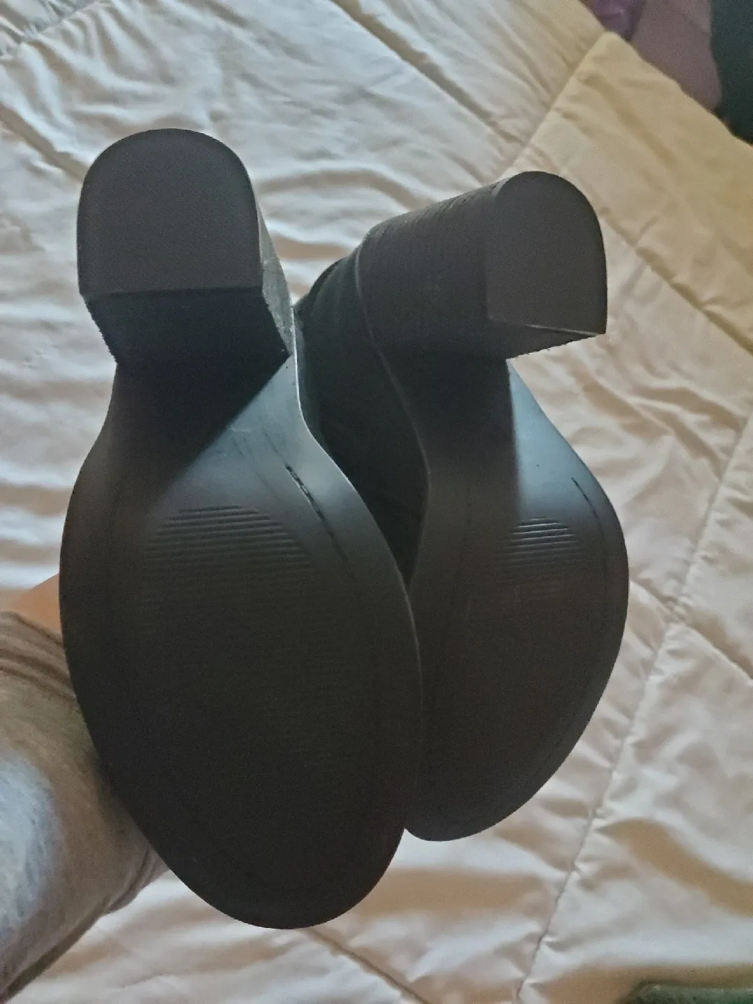 Ardene Black Ankle Boots - Size 6 image indicator(2)