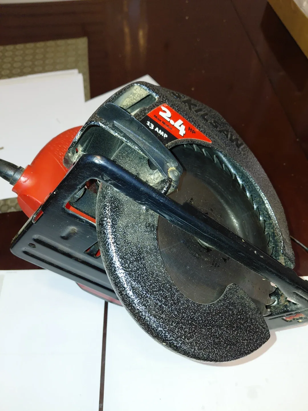 Skilsaw Professional Circular Saw 2.4 HP Circular Saw - 13 AMP image indicator(5)