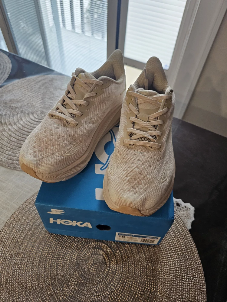 Hoka Clifton 9 Women's Running Shoes - Size 7B - photo 3