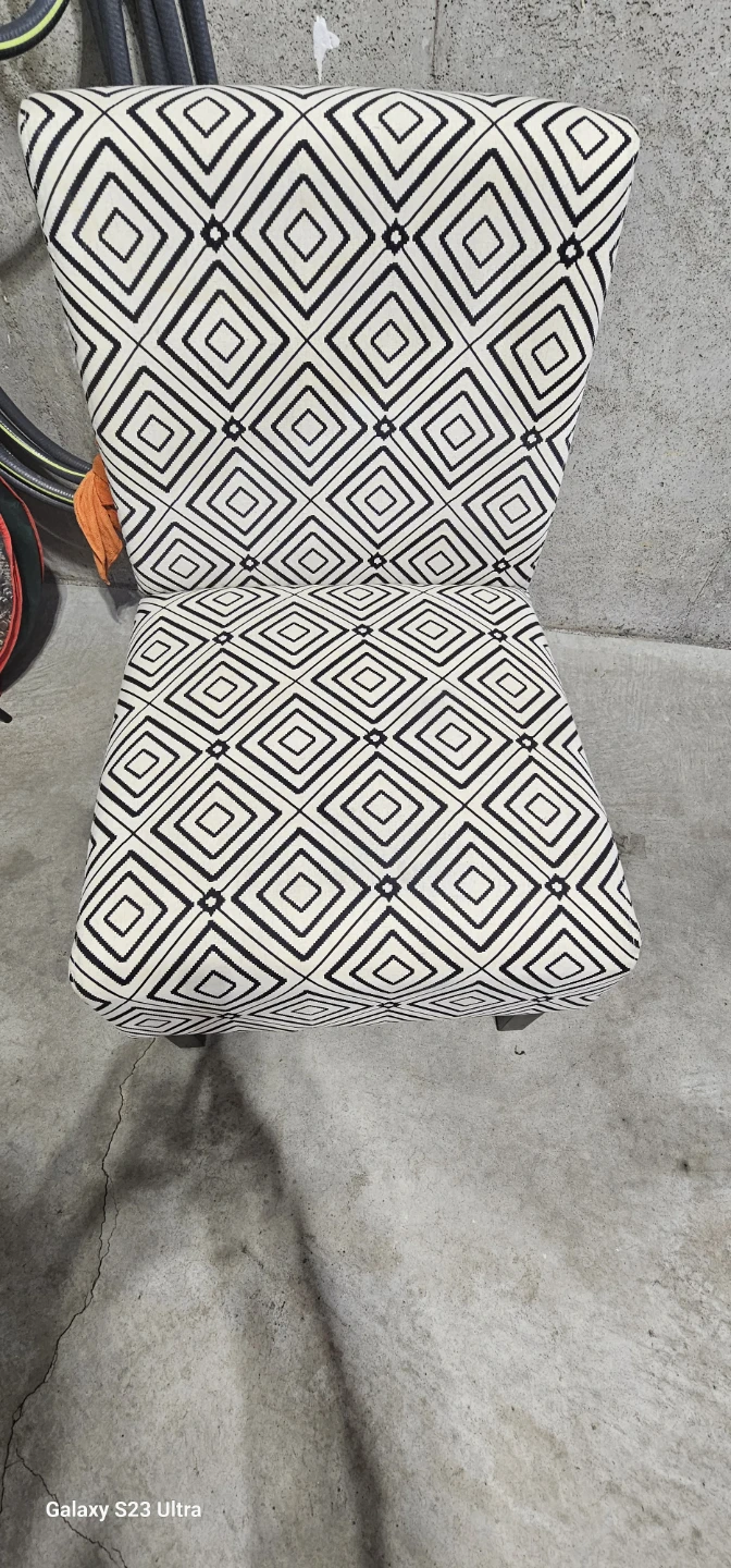 Patterned Accent Chair - photo 2