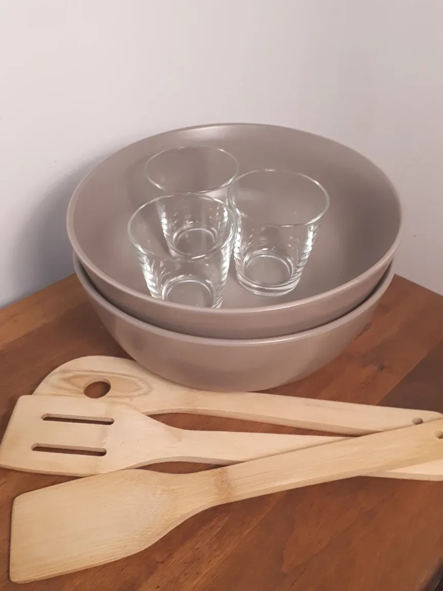 Baking & Kitchenware Lot image indicator(2)