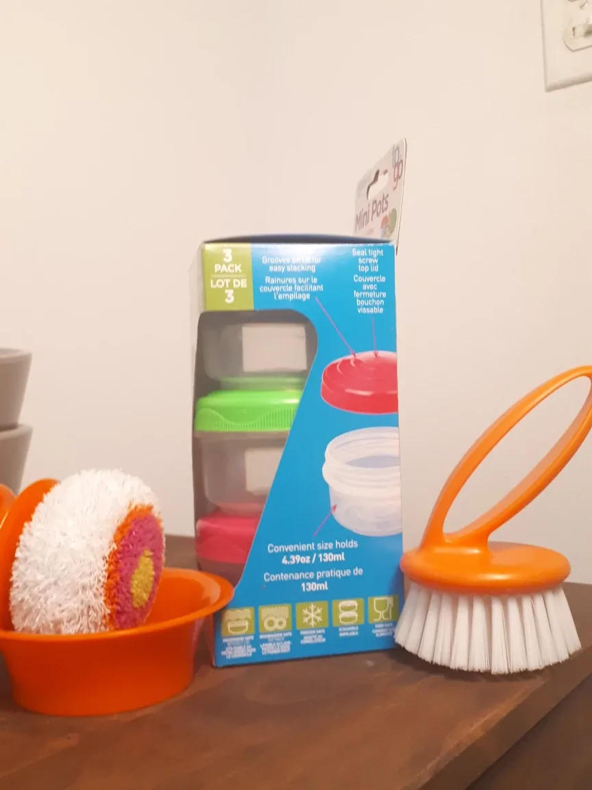 Baking & Kitchenware Lot image indicator(4)