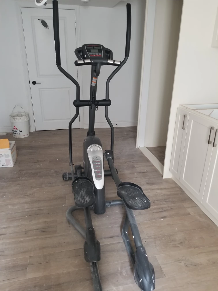 Fitness Gear 821E Elliptical Machine - photo 2
