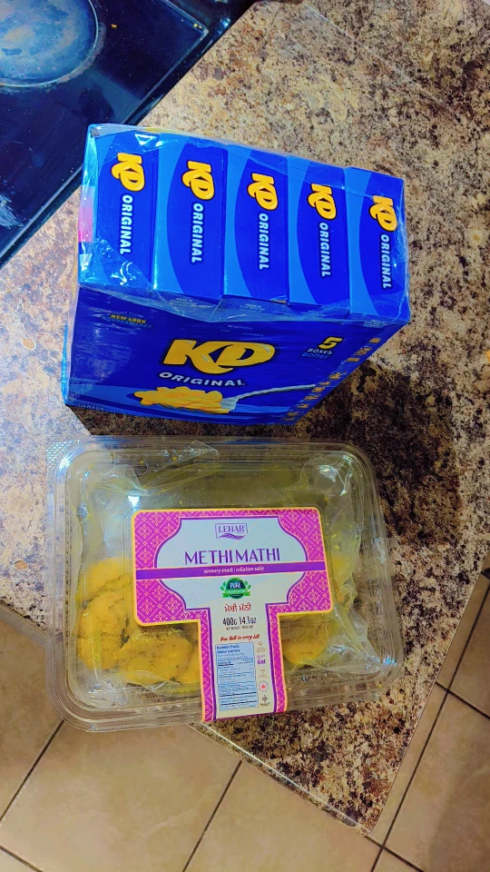 KD Original Macaroni & Cheese + Lehar Methi Mathi Freecycle - photo 3