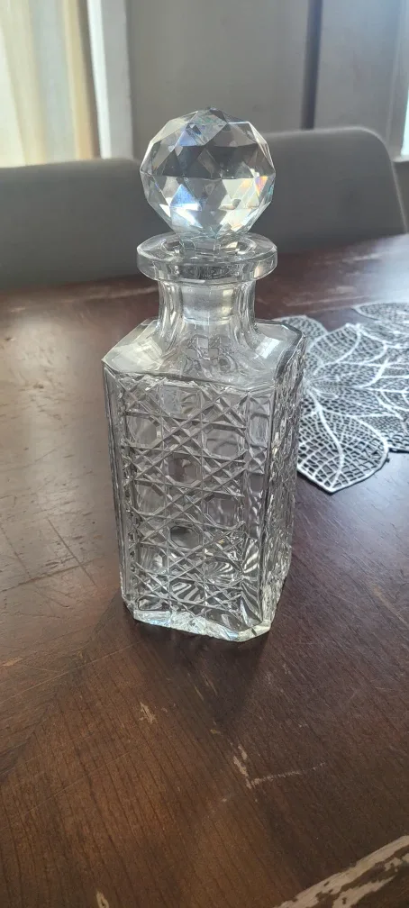 Crystal Decanter with Stopper
